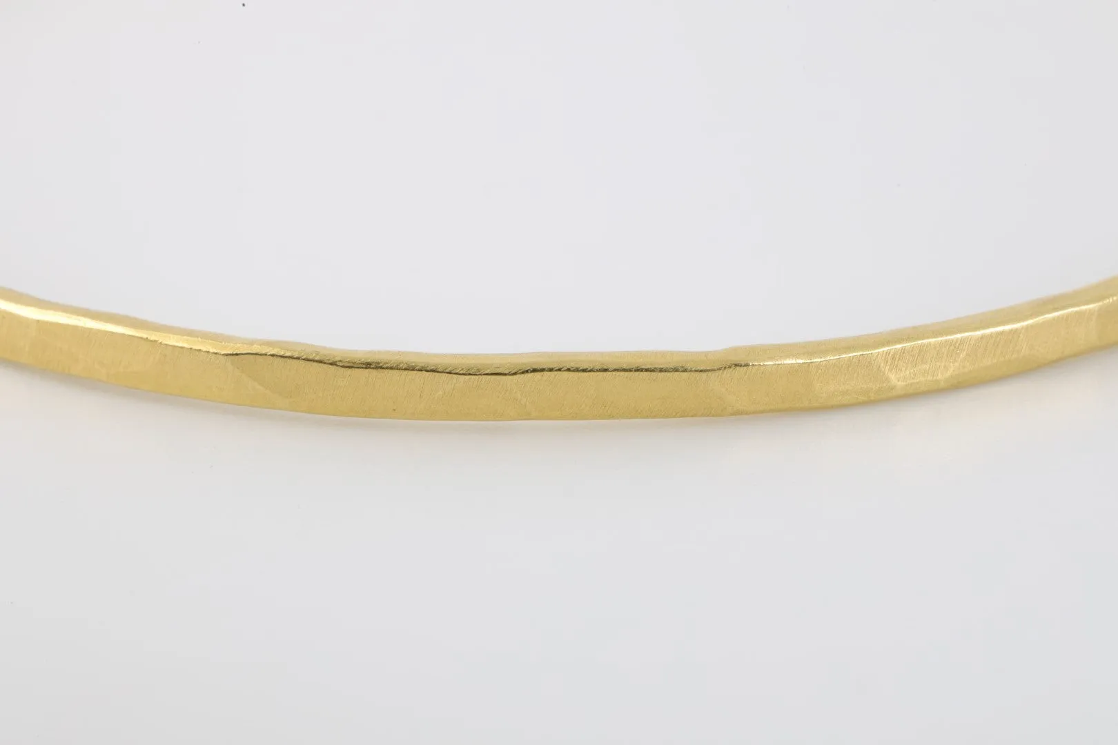 7.25" 20k Yellow Gold Bangle Bracelet (13.56g.)