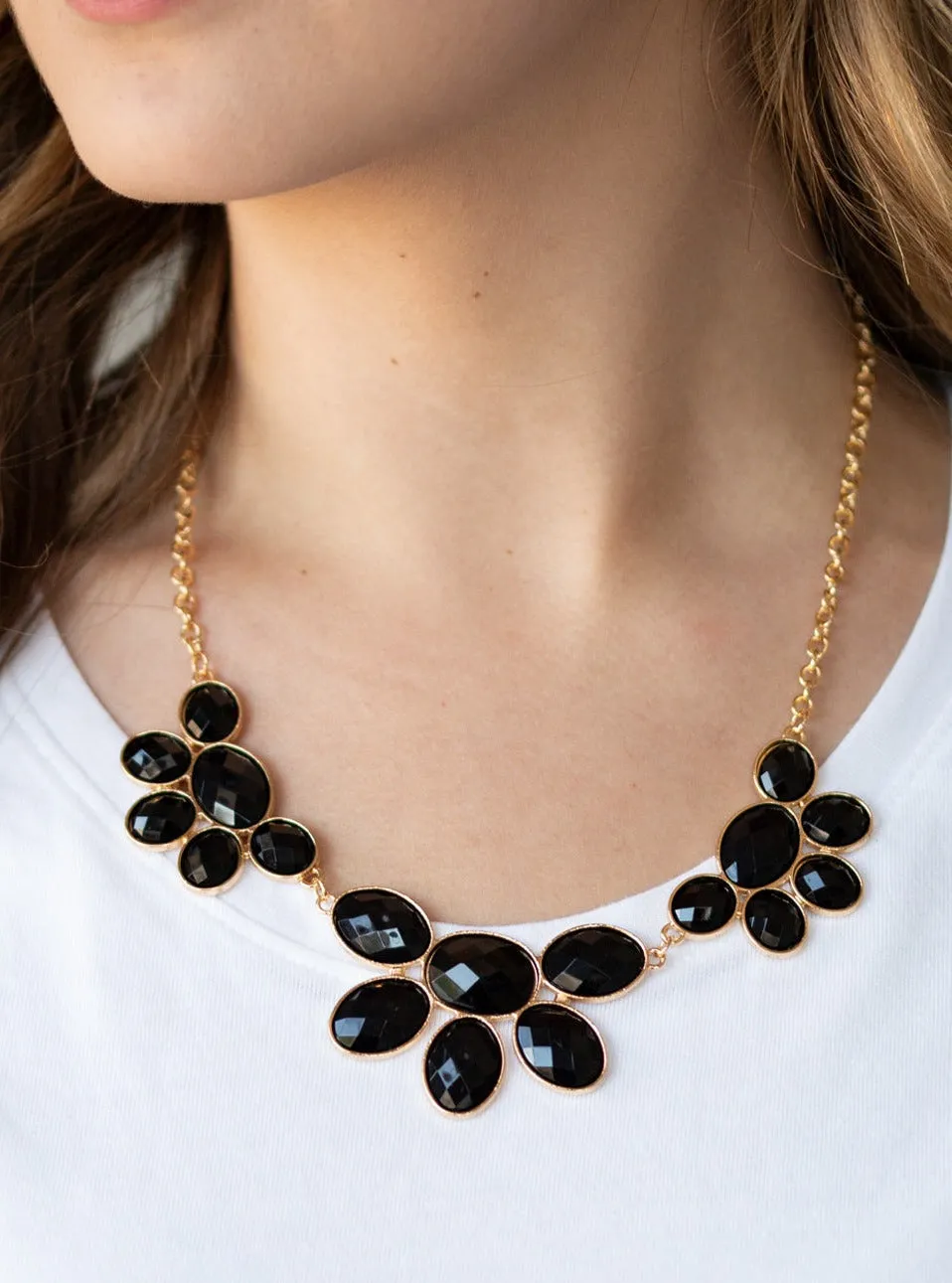 Flair Affair Black Necklace Set