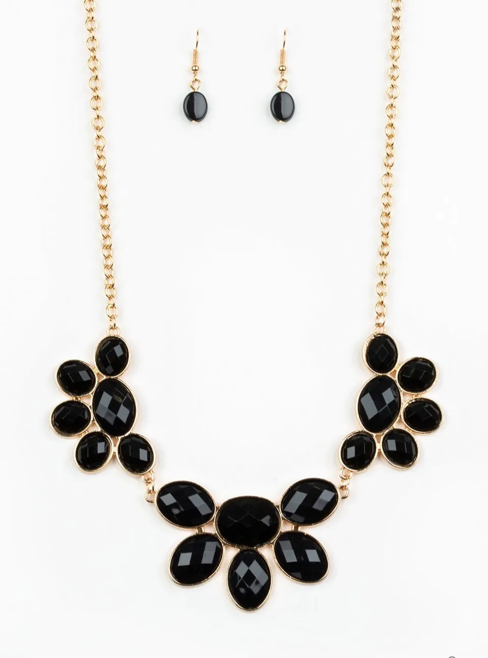 Flair Affair Black Necklace Set