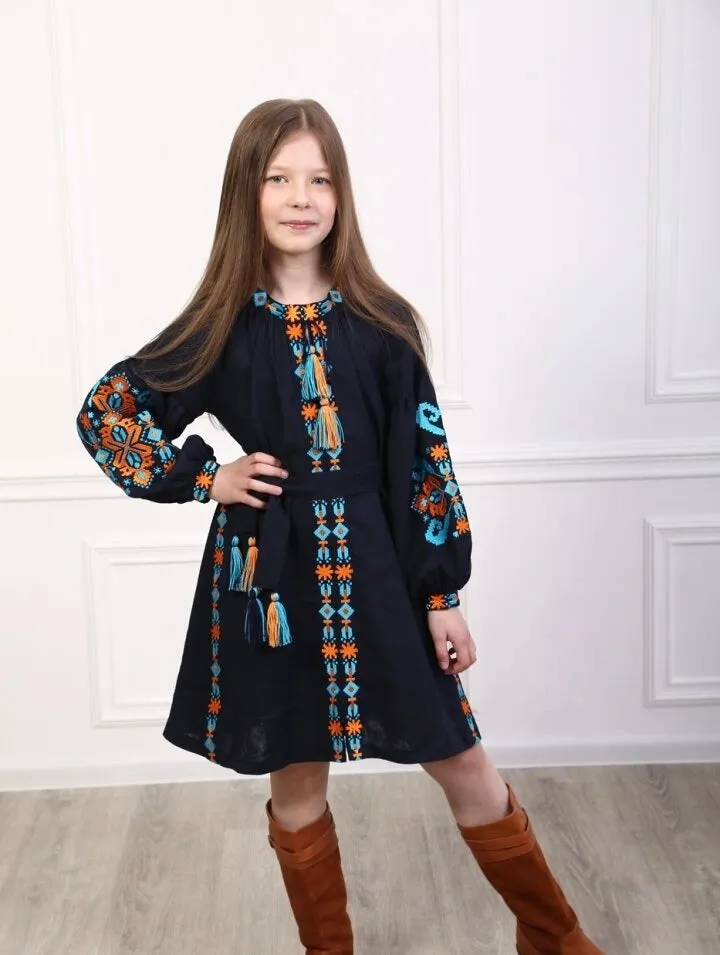 Girl’s Dress “Olenka”