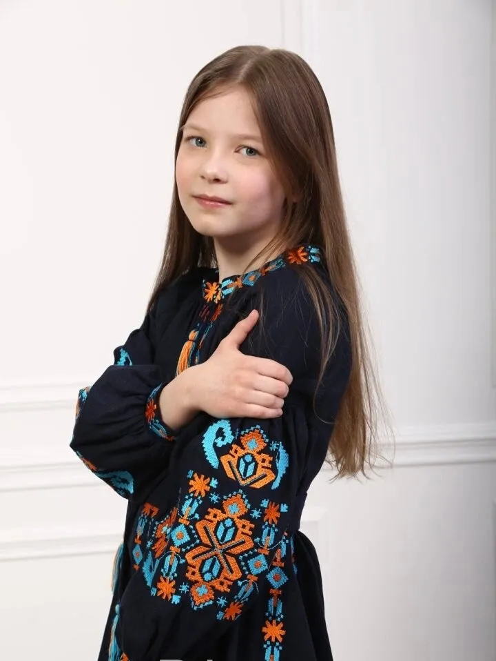 Girl’s Dress “Olenka”