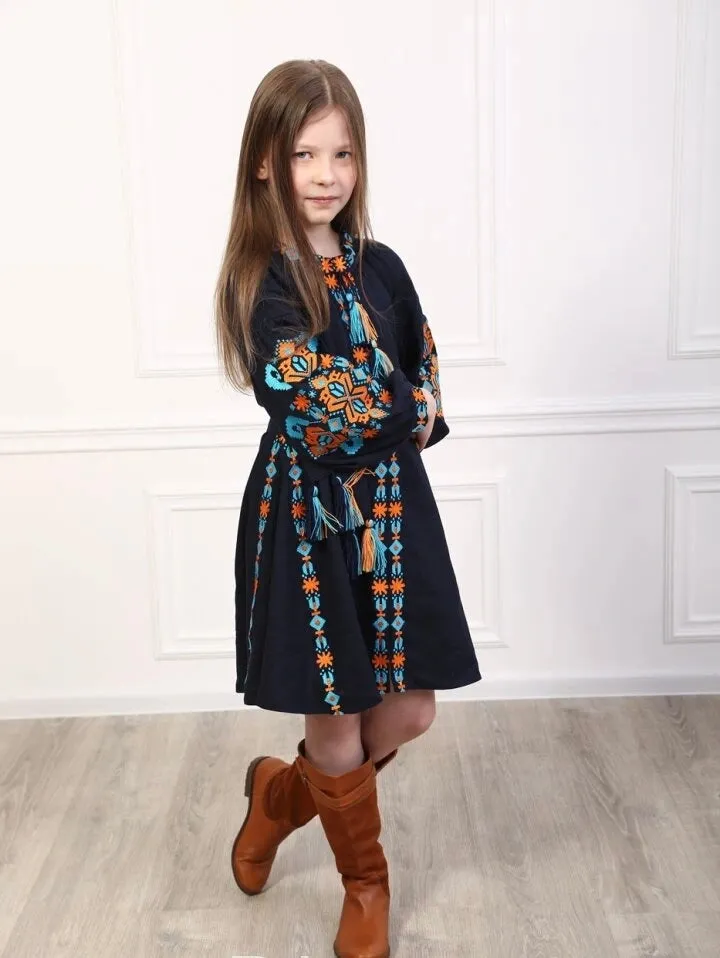 Girl’s Dress “Olenka”