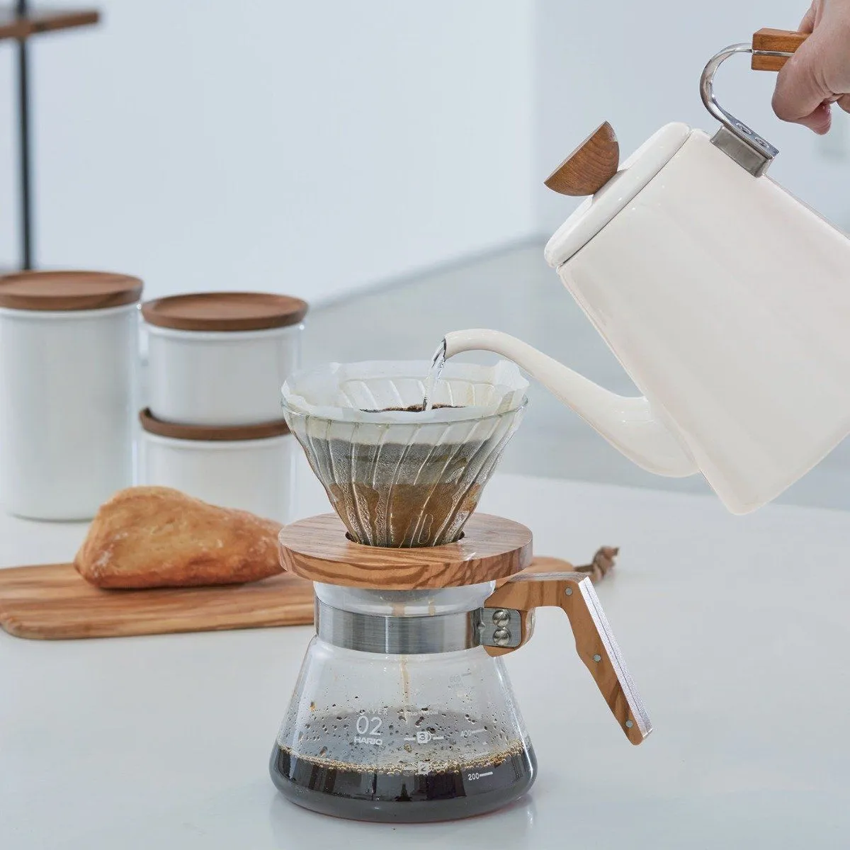 Hario V60 Glass Dripper - 02 - Olive Wood