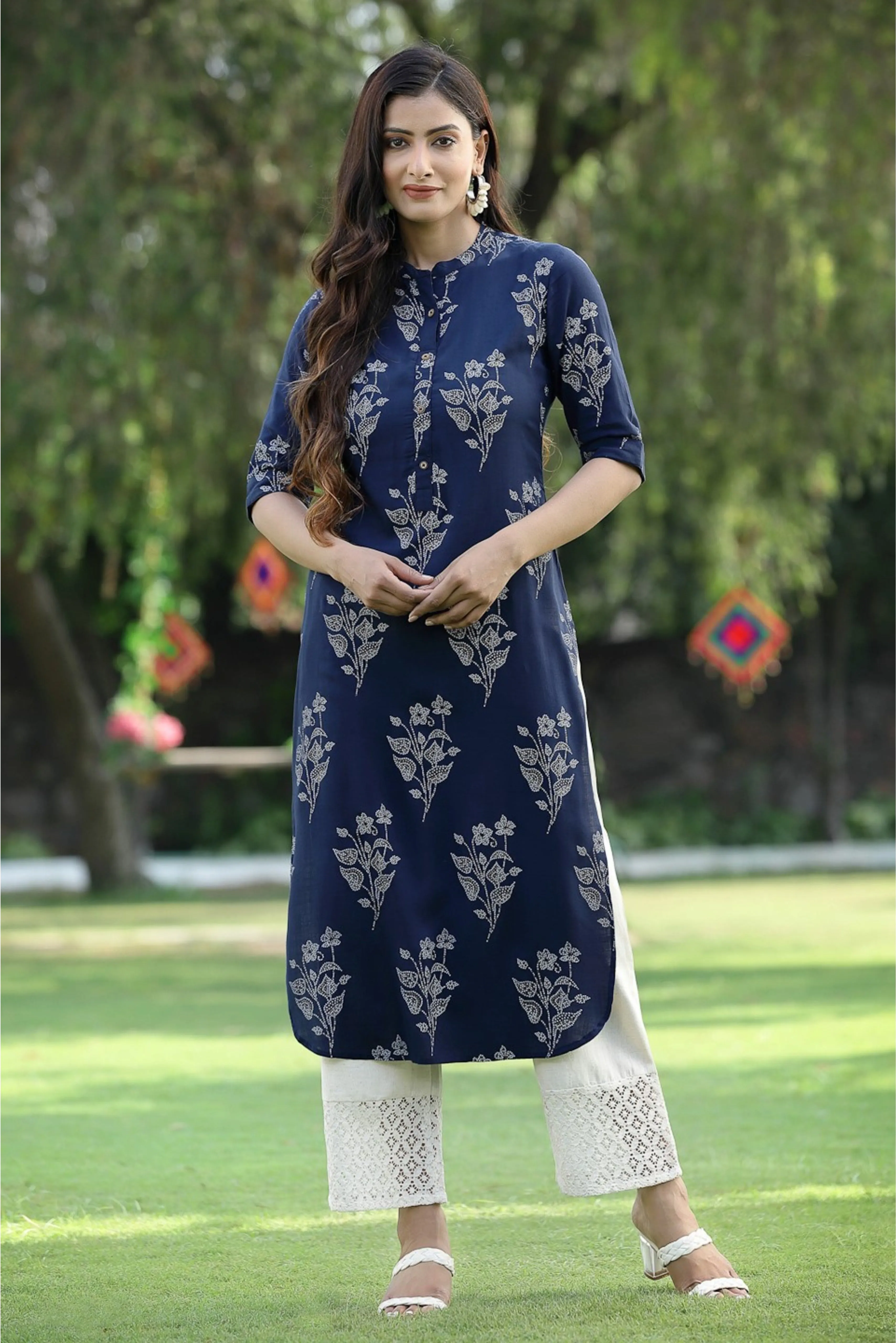 Juniper Indigo Bandhani Printed Rayon Slub Straight Kurta With Buttons