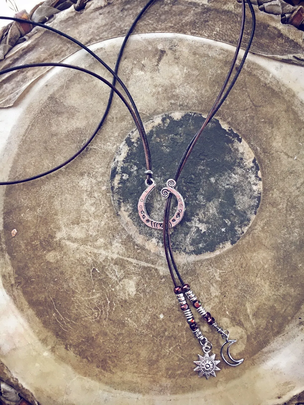 tide pool swirl choker // lariat necklace