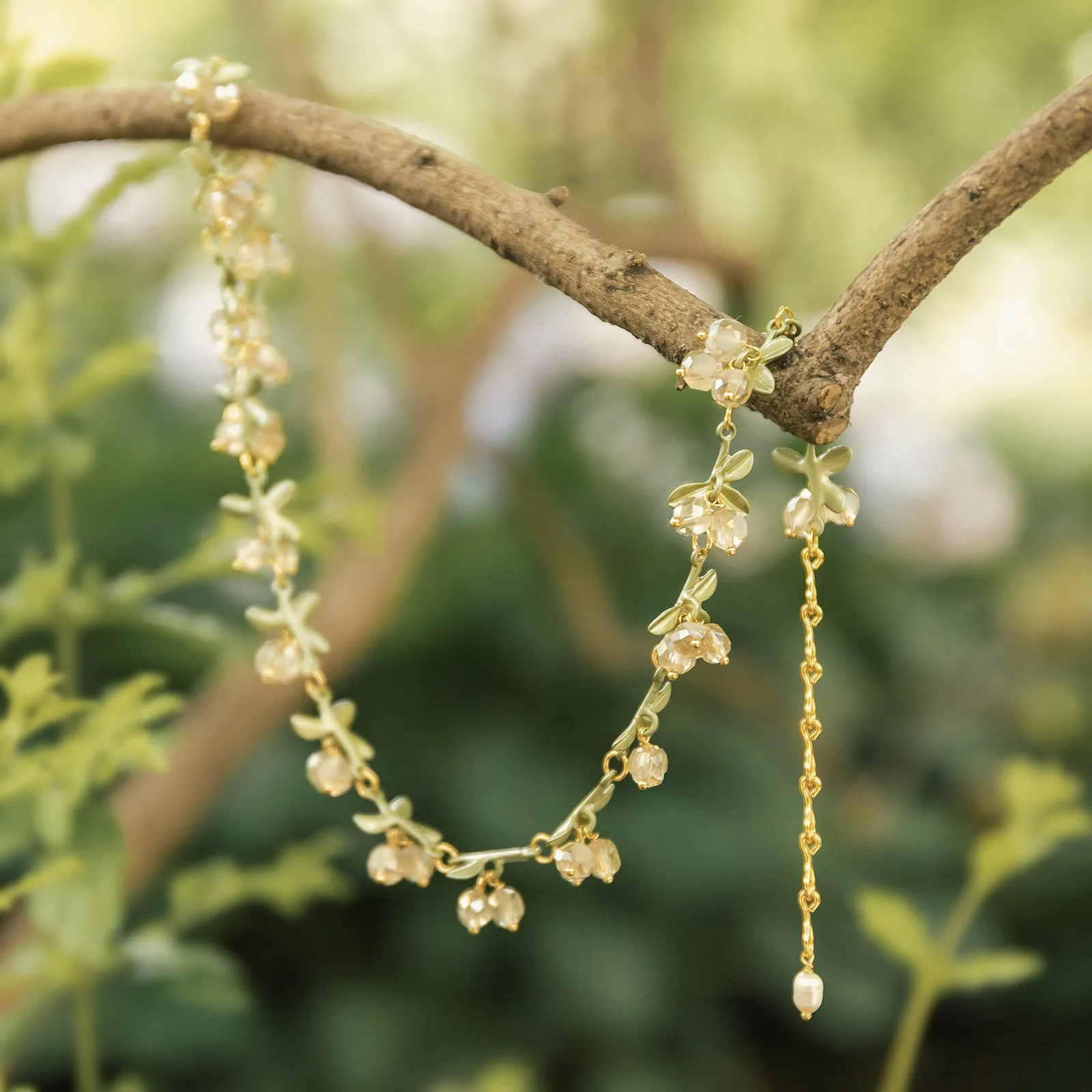 White Currant Necklace