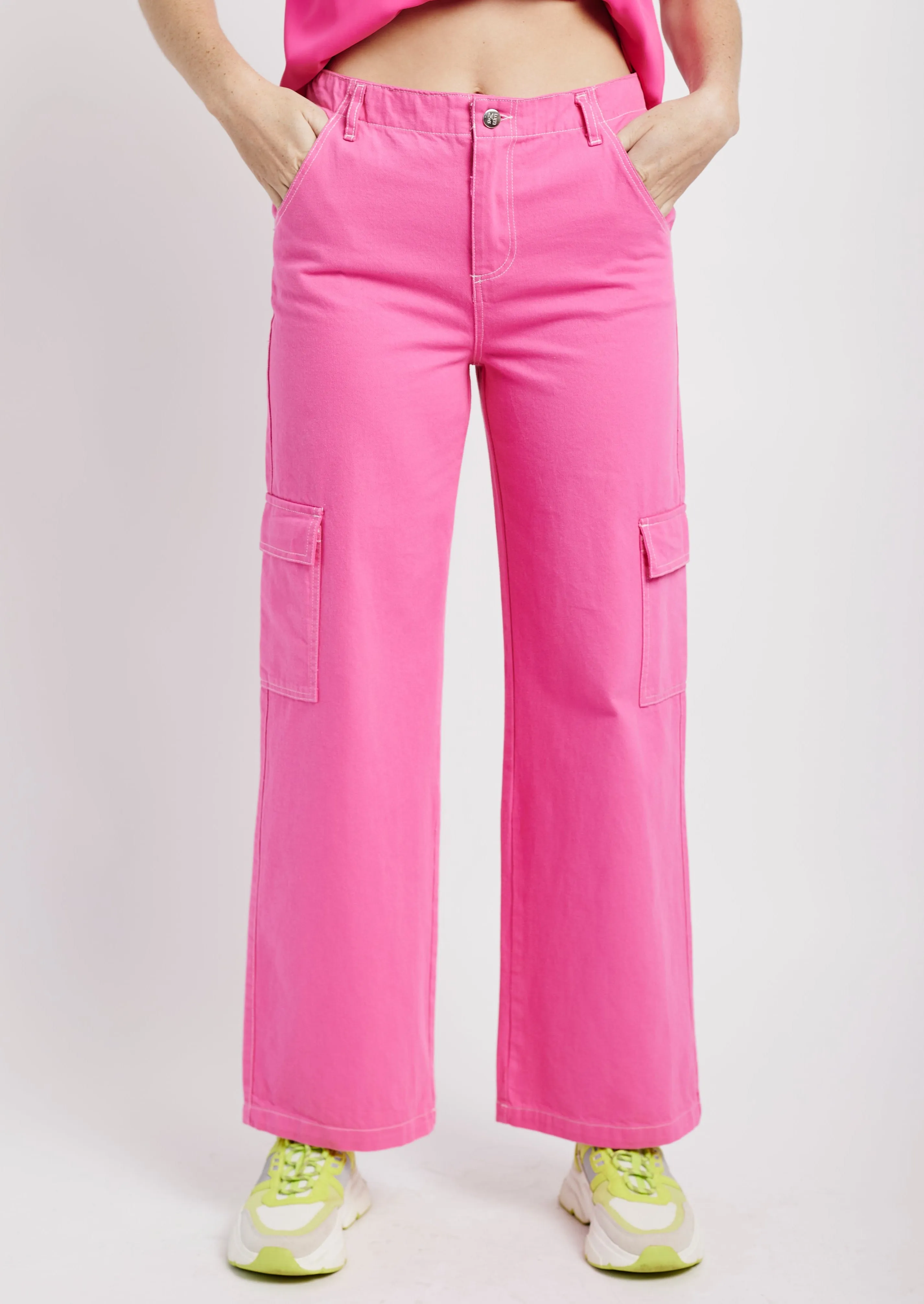 Wide Leg Cargo Jeans in Pink